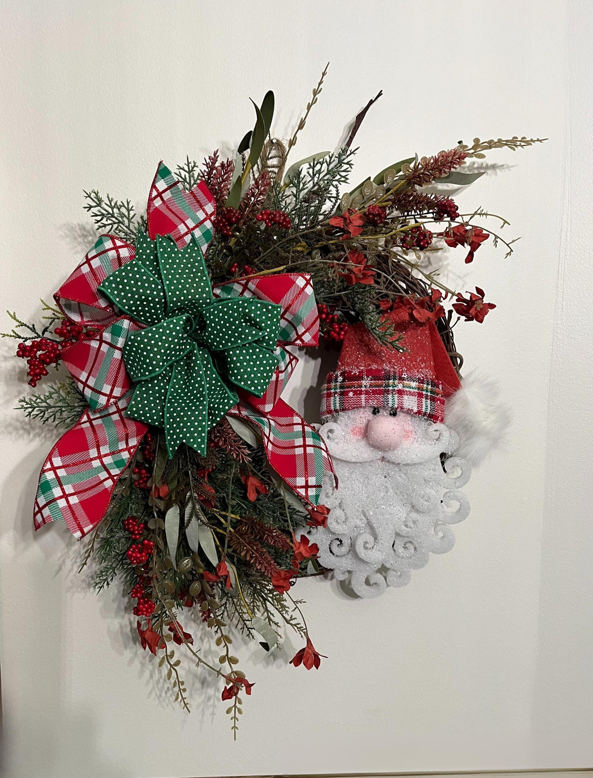Handmade Santa Face Christmas Door Wreath – Faux Greenery, Holly Berries & Festive Bow