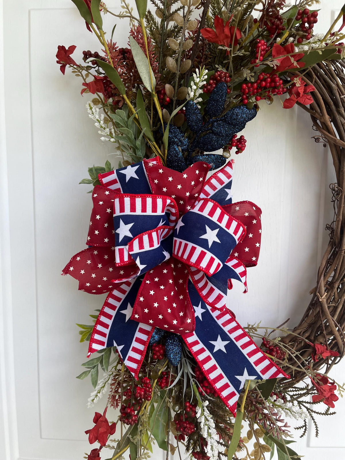 Patriotic Grapevine Wreath – 4th of July & Memorial Day Door Décor