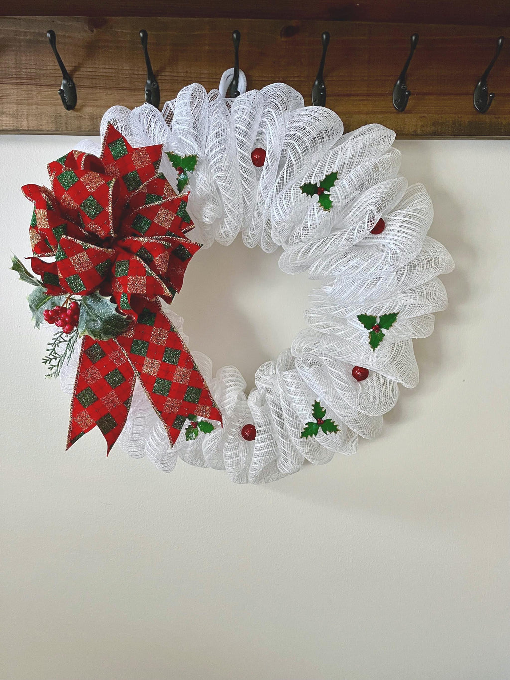 Christmas Wreath – Red & Green Christmas Bow with Holly Berries