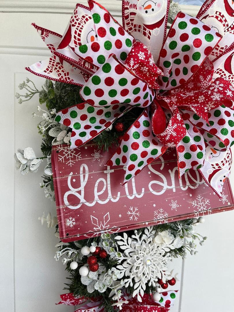 Christmas Door Swag – Holiday Snowflake & "Let It Snow" Design