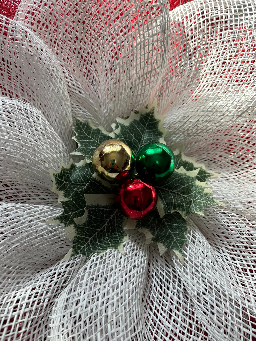 Christmas Petal Wreath – Red & White Door Décor with Holly & Ornaments