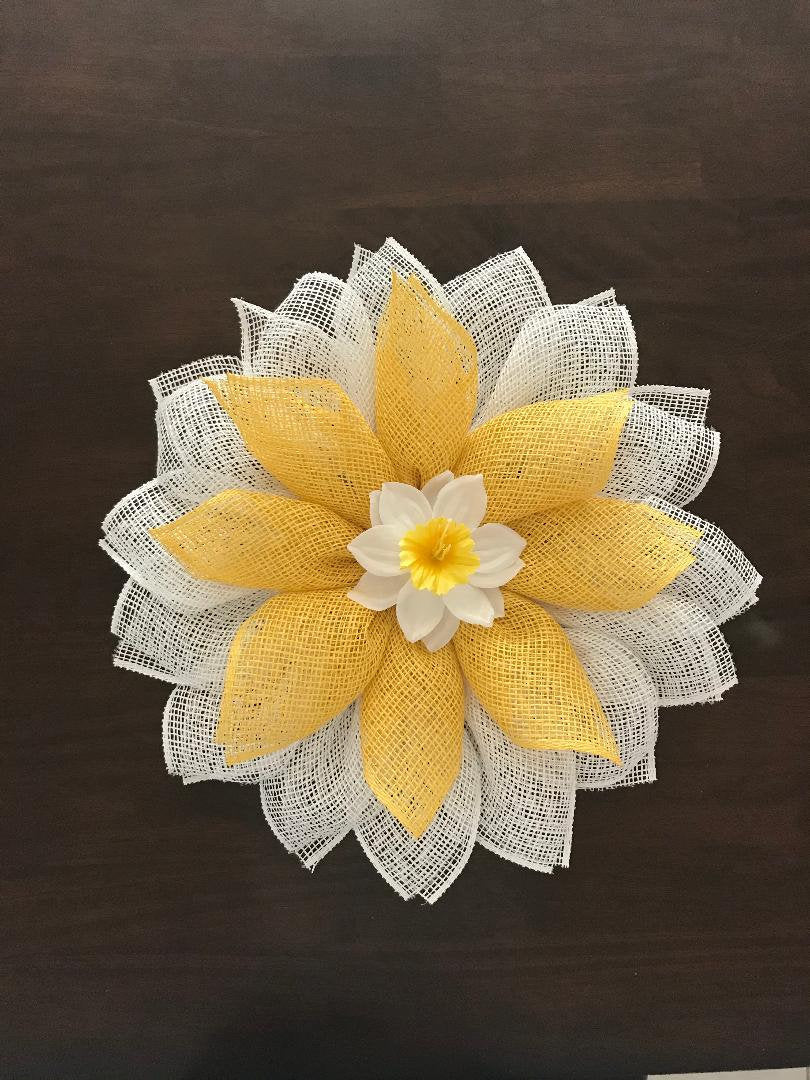 Daffodil Spring Wreath – Yellow & White Burlap Flower Door Décor