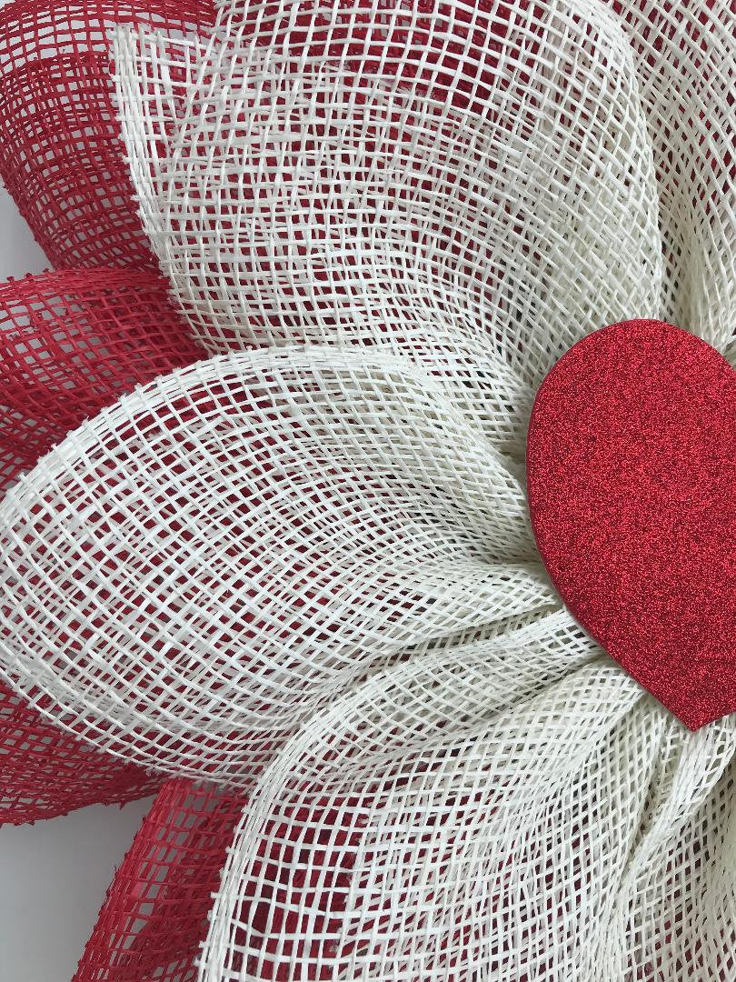 Valentine Day Wreath: Door wreath with Red heart