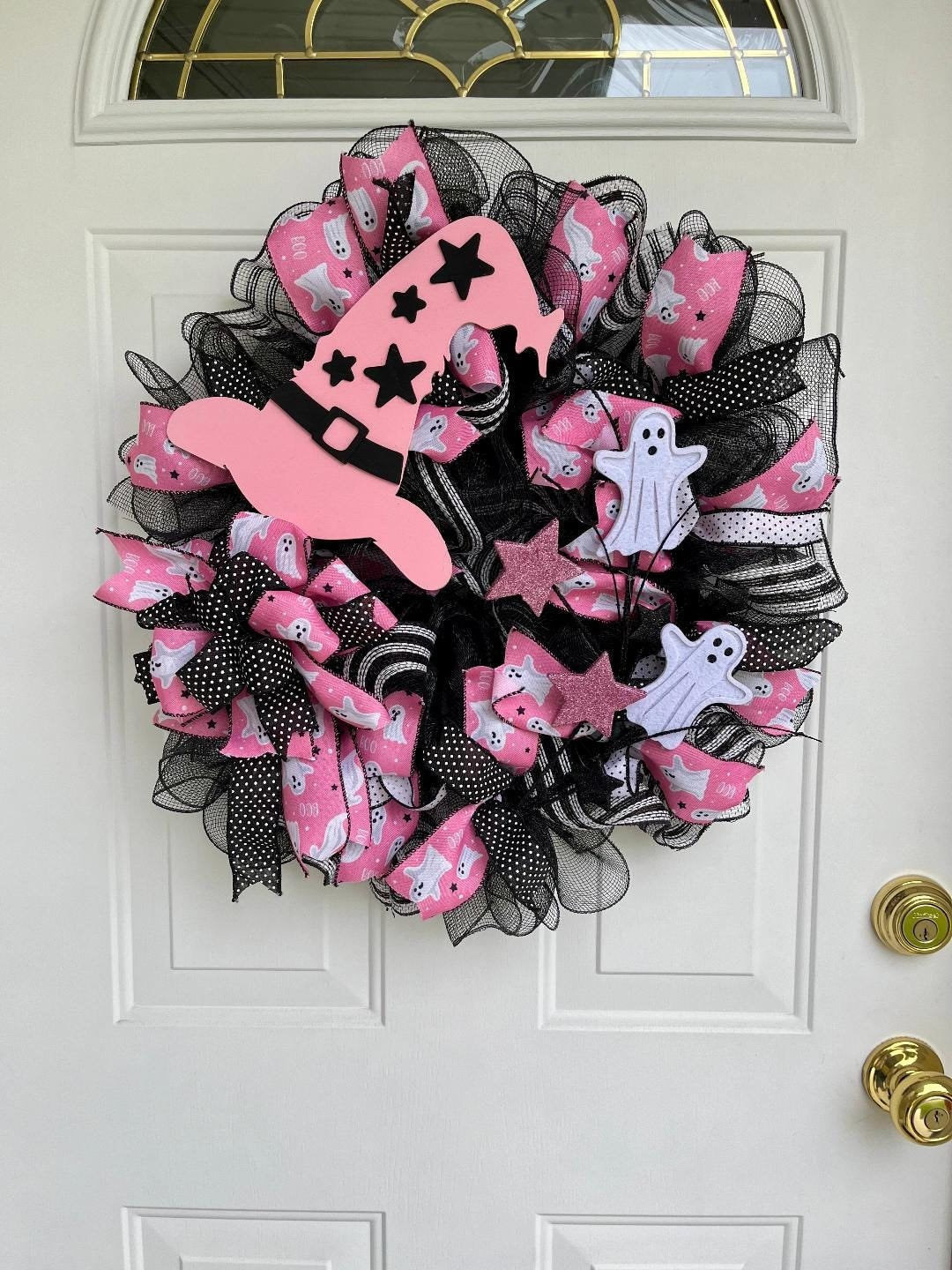 Pink & Black Halloween Door Wreath – Handmade Witch Hat, White Ghosts & Deco Mesh Front Door Decor