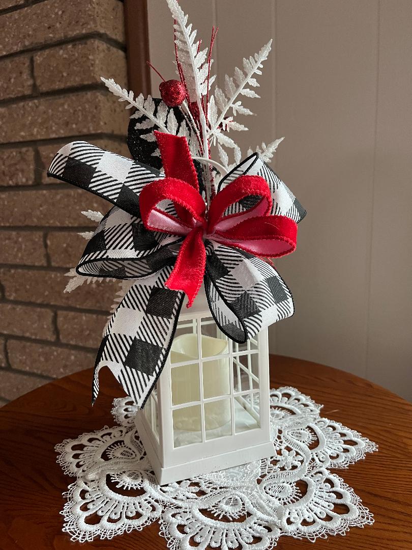 Christmas Lantern: Flickering Candle, Poinsettia Decor, penguin