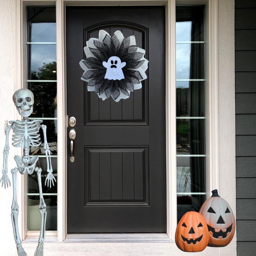 Halloween Ghost Wreath, Black & White Burlap, Spooky Front Door Decor